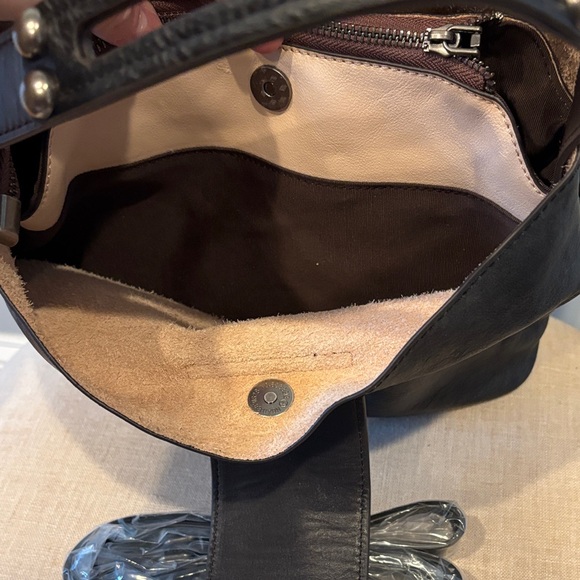 Black Leather Shoulder Bag with Decorative Buckle crossbody shoulder strap NWOT - Picture 6 of 8